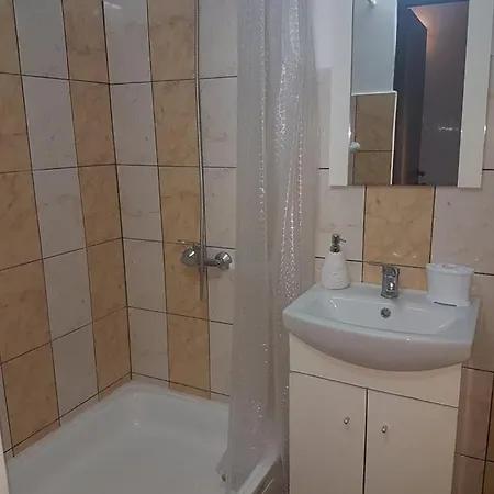 Nord, Plaja Acapulco, Garsoniere Four Studios, Bucatarie Comuna, Baie Proprie, Etaj 4, Fara Lift Апартаменты *