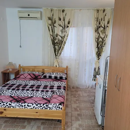 Апартаменты Nord, Plaja Acapulco, Garsoniere Four Studios, Bucatarie Comuna, Baie Proprie, Etaj 4, Fara Lift
