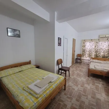 Nord, Plaja Acapulco, Garsoniere Four Studios, Bucatarie Comuna, Baie Proprie, Etaj 4, Fara Lift Апартаменты *