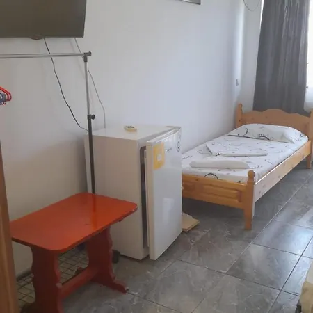 Nord, Plaja Acapulco-debarcader, Garsoniere Four Studios, Bucatarie Comuna, Baie Proprie, Etaj 4, Fara Lift Apartmán