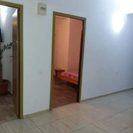 アパート Nord, Plaja Acapulco-debarcader, Garsoniere Four Studios, Bucatarie Comuna, Baie Proprie, Etaj 4, Fara Lift エフォリエ・ノルド