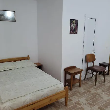 Nord, Plaja Acapulco-debarcader, Garsoniere Four Studios, Bucatarie Comuna, Baie Proprie, Etaj 4, Fara Lift エフォリエ・ノルド