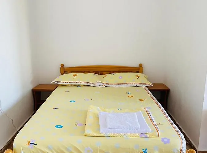 Nord, Plaja Acapulco-debarcader, Garsoniere Four Studios, Bucatarie Comuna, Baie Proprie, Etaj 4, Fara Lift * Eforie Nord