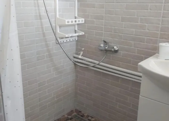 Appartement Nord, Plaja Acapulco-debarcader, Garsoniere Four Studios, Bucatarie Comuna, Baie Proprie, Etaj 4, Fara Lift