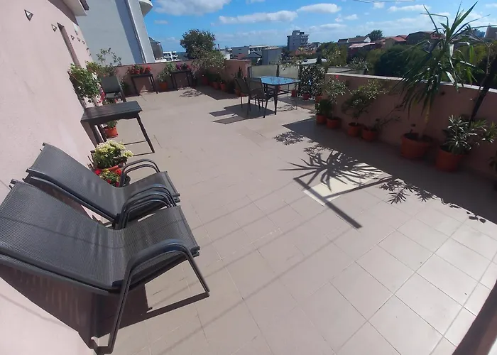 Nord, Plaja Acapulco-debarcader, Garsoniere Four Studios, Bucatarie Comuna, Baie Proprie, Etaj 4, Fara Lift Eforie Nord